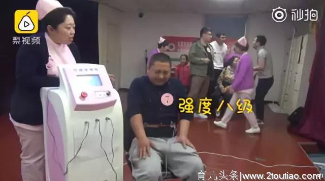 准爸爸体验十级分娩，无法忍受掩面痛哭！