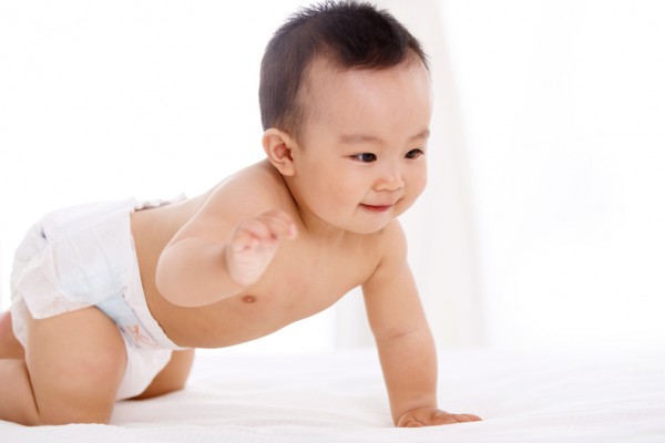 婴儿用什么样的纸尿裤好？超能阿布纸尿裤给宝宝更安全的爱